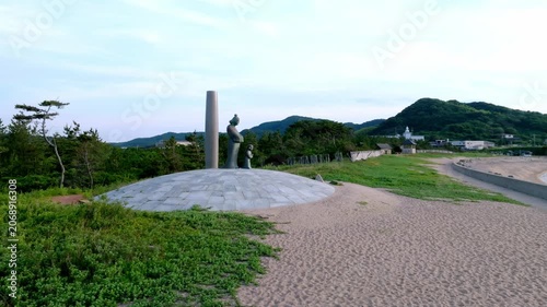 聖徳太子の御母である（あなほべのはしうど）皇后、間人皇后・聖徳太子母子像 ブロンズ像
