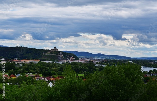Trencin Burg vor dem Sturm, Slowakei