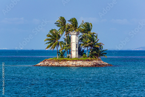 Alter Leuchtturm, Ausfahrt Hafen von Bintan, Indonesien.
