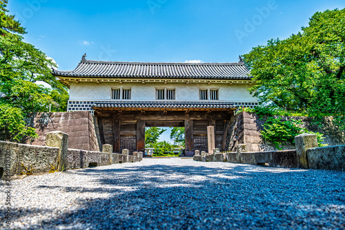 Slika na platnu 【#新発田】新発田城表門と青空の風景