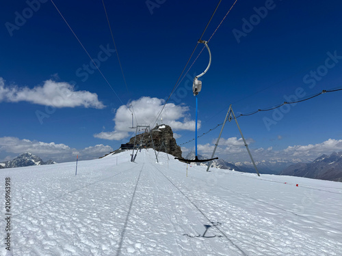 Alpine wonderland Matterhorn Glacier Paradise, Switzerland - Alpenparadies Matterhorn Glacier Paradise, Schweiz - Paradis alpin Matterhorn Glacier Paradise, Suisse - Paradiso alpino Matterhorn Glacier
