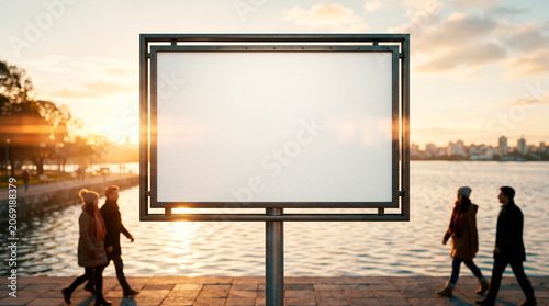 Outdoor publicitário na beira de um lago para Mockup