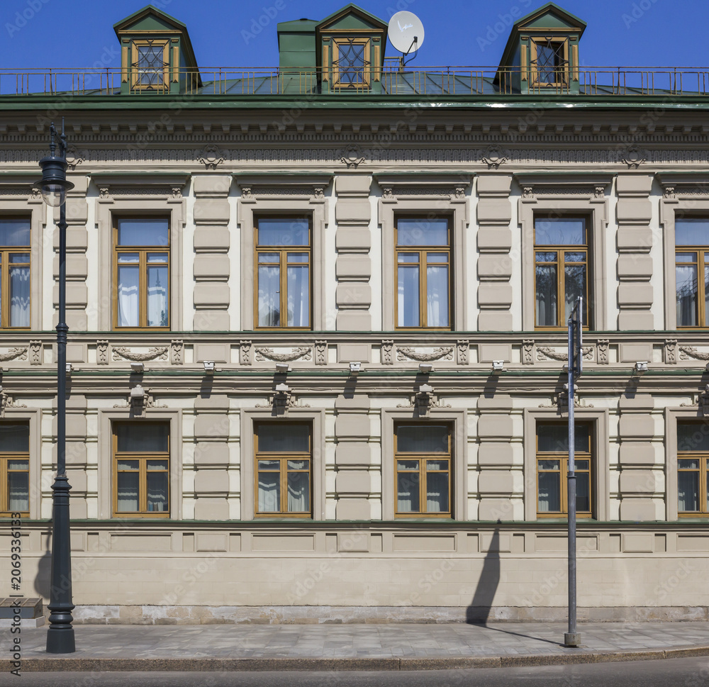 Fototapeta premium old building in the city