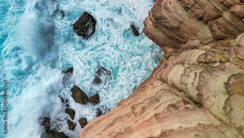 Canvastavla Breathtaking bird's-eye view of Natural Bridge, a geological wonder in Kalbarri