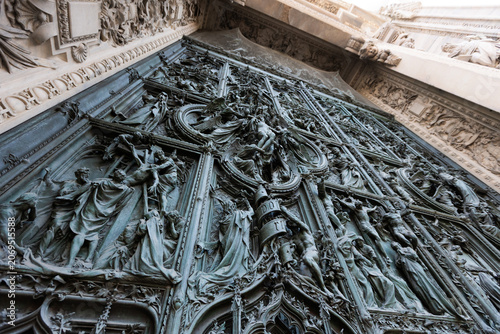Tor des Mailänder Dom, Italien