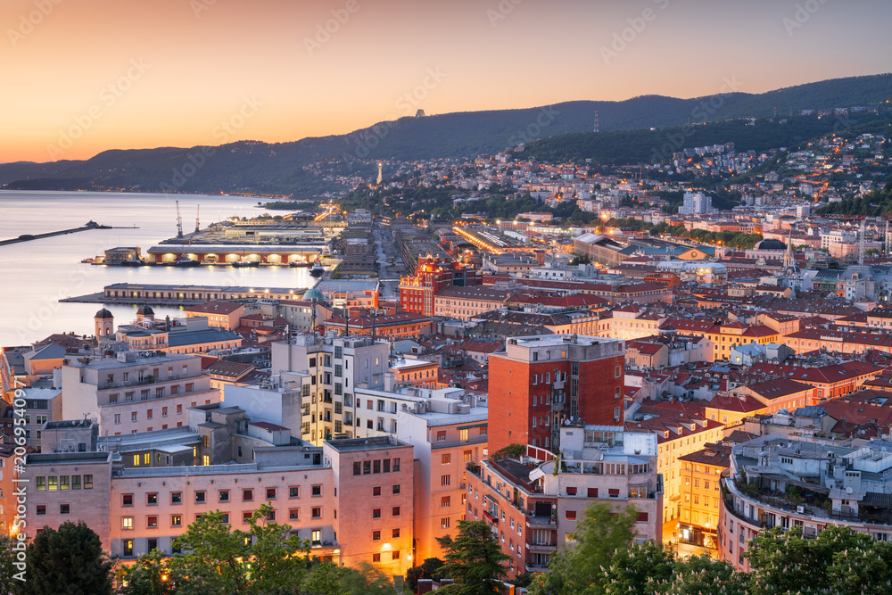Obraz premium Trieste, Italy at Dusk