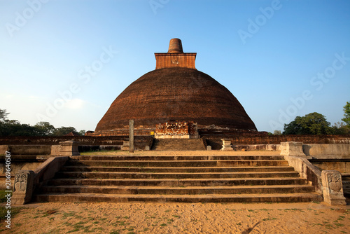 Obraz na plátne Jetavanarama Stupa in Sri Lanka and Explore Its Ancient History