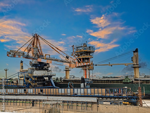 Brindisi Complex Dockyard Bulk Handling Gear