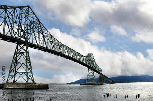 Canvastavla Astoria Megler Bridge From Low Angle