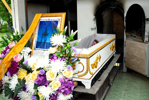 Obraz na plátně Thai funeral rites: coffins and crematoriums.