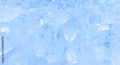 Foto Versatile blue and white ice cubes texture background with cool refreshing feel and clear transparent details for elegant print media or digital web design projects