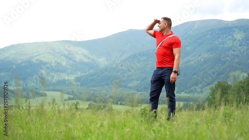 Schilderij op canvas A man travels through the Altai Mountains