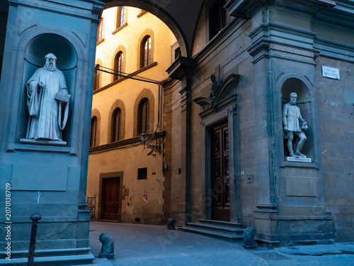 Italia, Toscana, Firenze, piazzale degli Uffizi.