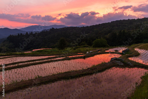 夕暮れの久留米木の棚田