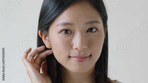 穏やかな笑顔クローズアップ美容動画素材
