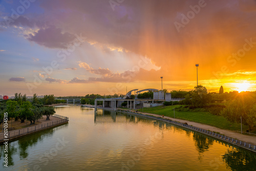 Atardecer en el Parque Juan Carlos I de Madrid