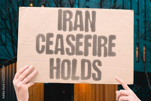 Konstfotografi "Iran ceasefire holds" Temporary truce between Iran and Israel holds