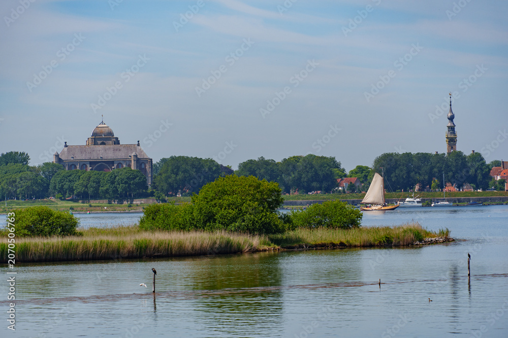 Fototapeta premium sommerzeit in Zeeland an der holländischen Küste