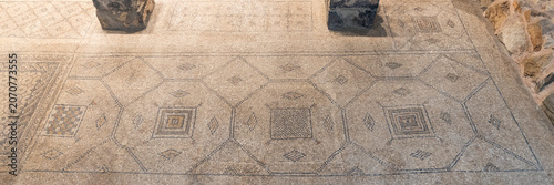 Tableau sur toile Geometric shapes of the mosaics on the side of the main mosaic floor at Beit Alfa Synagogue National Park in Israel