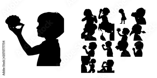 Schilderij op canvas Child Pressing a Seashell to Ear Silhouette