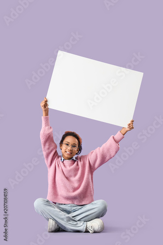 Teenage African-American gi...