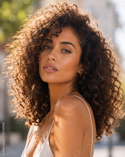 Woman with curl hairl