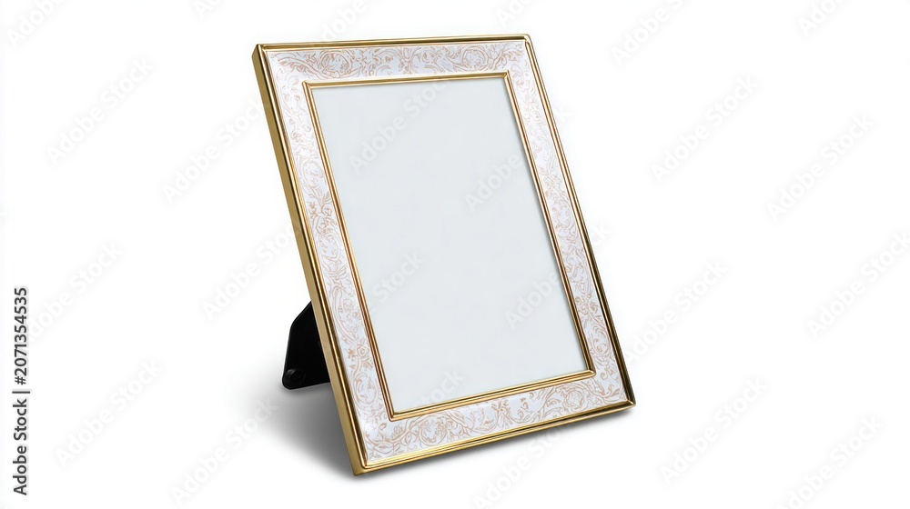 Fototapeta premium Detailed golden frame showcasing a blank space for photos