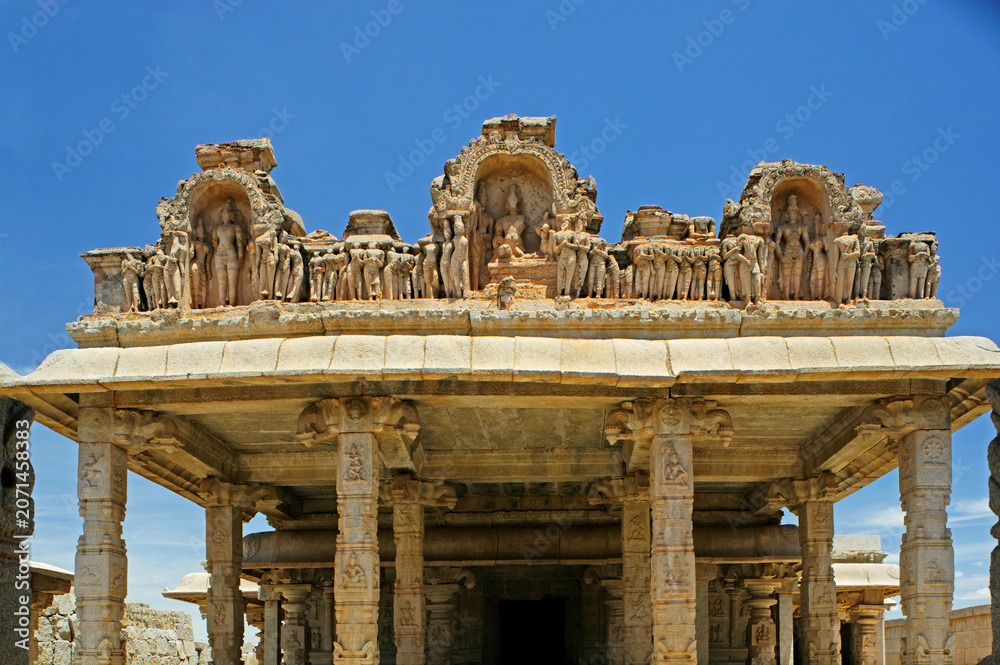 Fototapeta premium ruins of the ancient temple