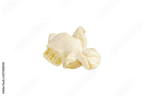 Detailed texture of fluffy popped corn kernels. Isolated on white background with clipping path. High resolution image for culinary blogs, snack packaging, and restaurant menu decorations.