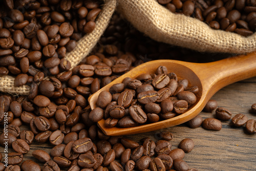 Photos Coffee bean for drink in morning, nature food.