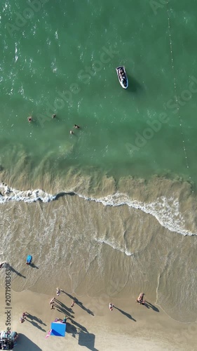 Imagens Aereas da Praia de Canasvieiras Florianópolis