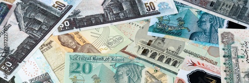 Obraz na plátne Egyptian pound money bills in pile on table