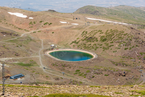Lagunas en Sierra Nevada en verano, Granada España