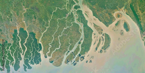 Fotografía Satellite View of Sundarbans Mangrove Delta Bay of Bengal
