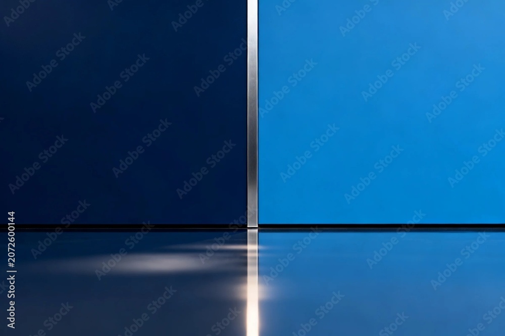 Fototapeta premium Abstract Blue Wall Division with Reflection