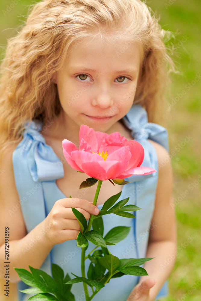 Naklejka premium Princess Peony Portrait