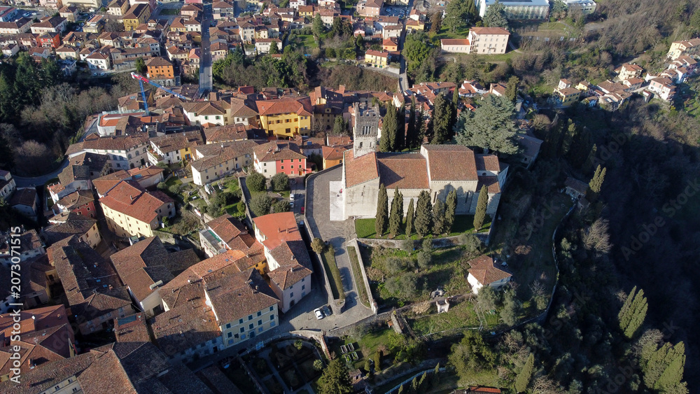 Fototapeta premium Aerial views of the medieval town of Barga 