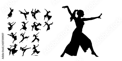 Foto Woman Practicing Capoeira Silhouette