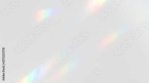 Fotografi Crystal diamond rainbow artwork featuring prism dispersion, glass translucency,