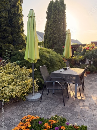 Garten im Sommer.