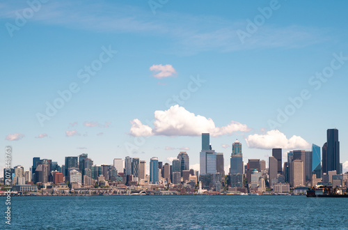 seattle skyline buildings sunny summer day