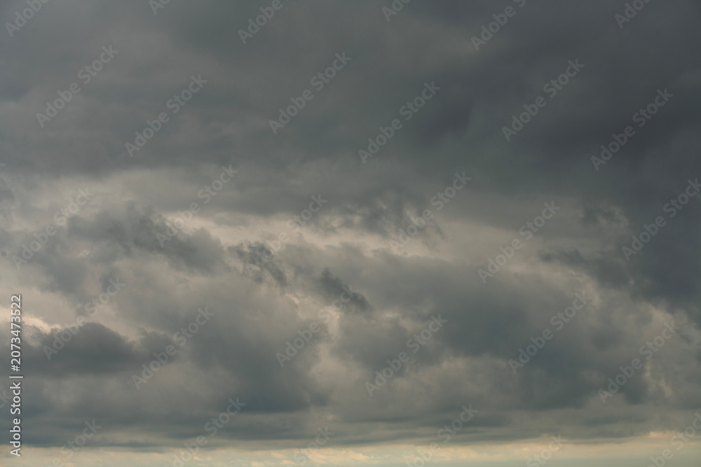 Fototapeta premium Thunderclouds in the sky after rain.