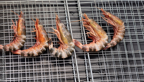 Tableau sur toile Grilled shrimp, perfectly seasoned and flame-kissed, delivers smoky, juicy, tender seafood bursting with irresistible flavor and freshness