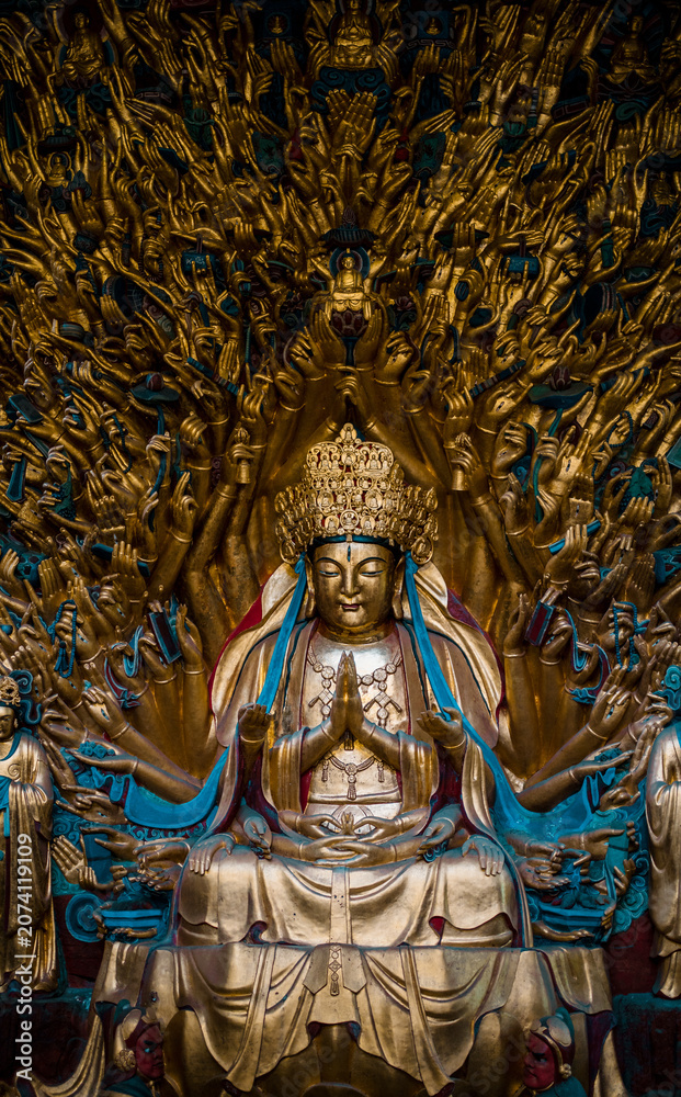 Obraz premium golden buddha statue