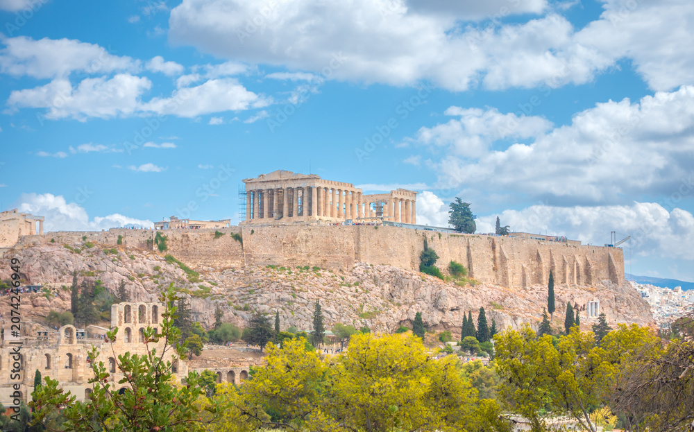 Fototapeta premium Le Parthénon, vestiges du site de l'Acropole, à Athènes en Grèce.