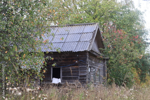 Obraz na plátne Abandoned, uninhabited houses in old villages from the time of collective farms and collectivization in the Soviet Union