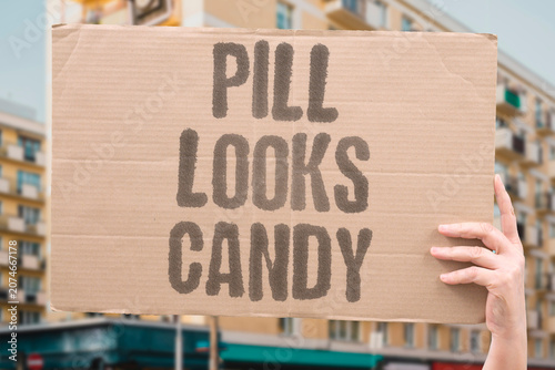 Obraz na plátne "Pill looks candy" Counterfeit pills appear like harmless sweets