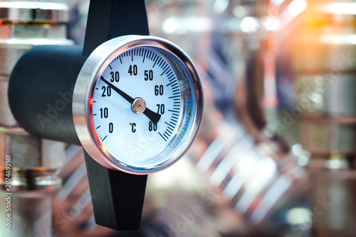 Tableau sur toile thermometer close-up on a copper tank distiller