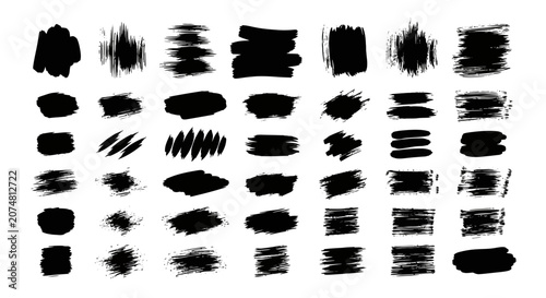 Black highlighter brush stroke lines set for underline banners, dry paint marker stripes, rough grunge ink smears and bold hand drawn highlight elements, Grunge paint lines
