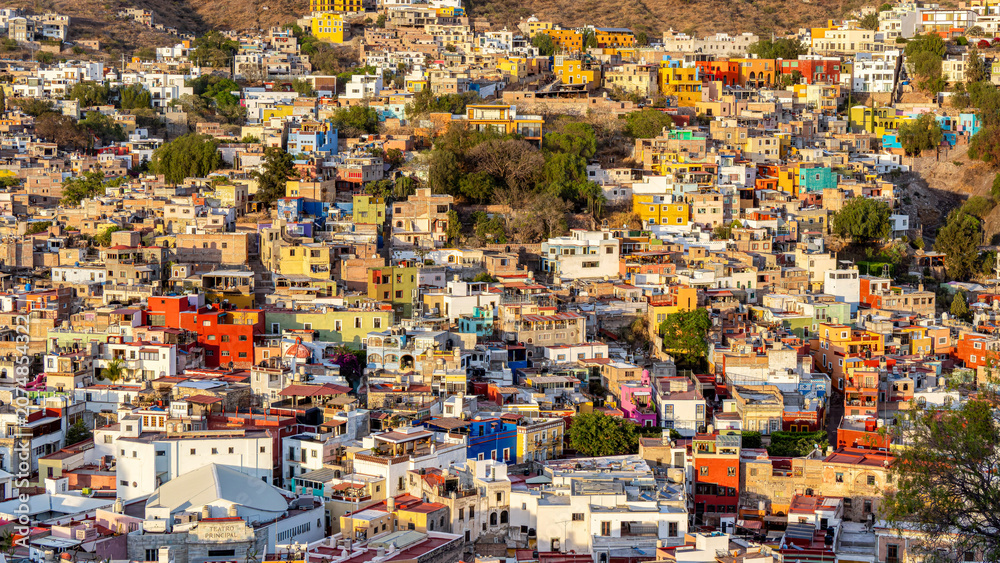 Obraz premium Panoramic View of Colorful Guanajuato from El Pípila Hill at Sunset, Mexico